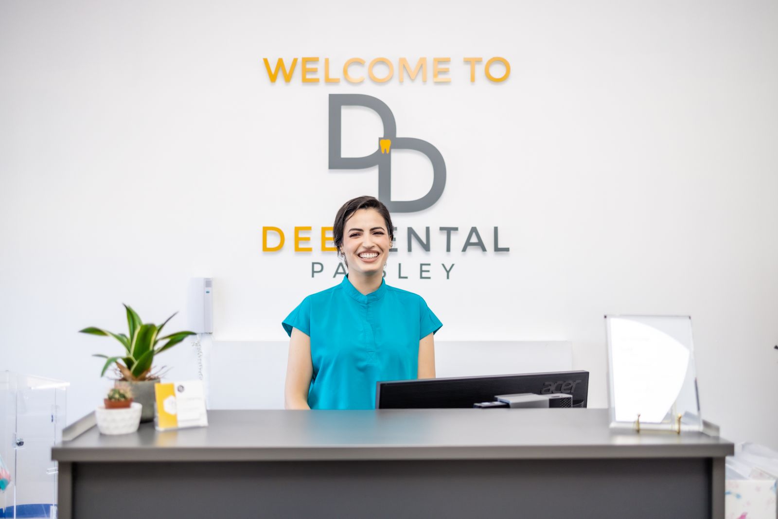 Friendly reception staff at Dee Dental Paisley 